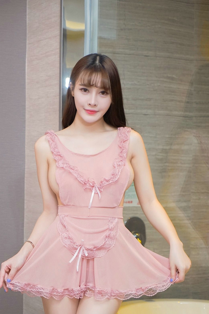 气质迷人雪瑞Lisa诱惑迷人巨乳女神性感气质勾魂妖娆白嫩写真