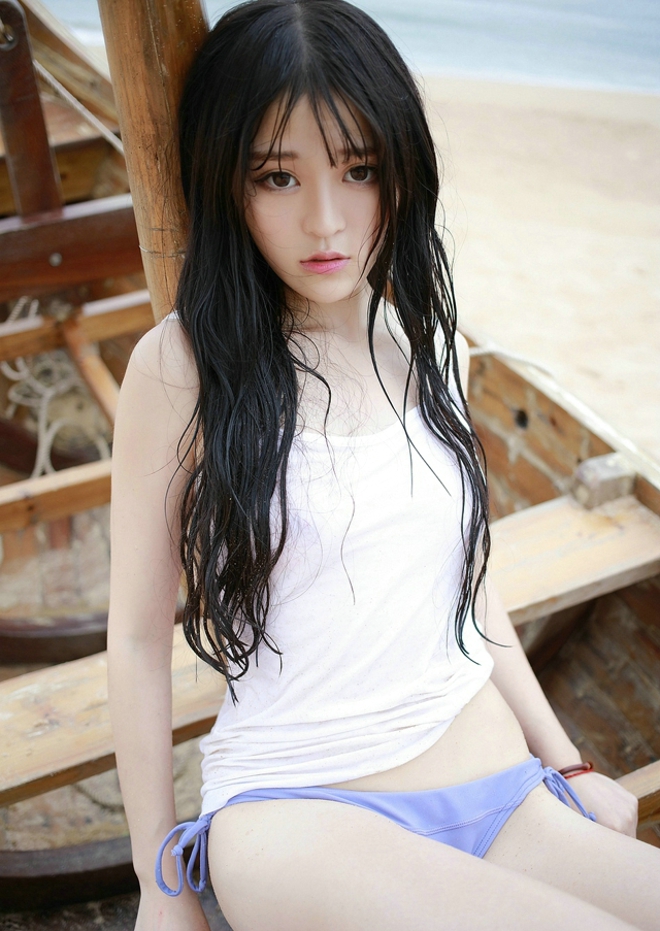 清纯粉嫩性感小美女湿身娇媚销魂挑逗诱惑美臀写真