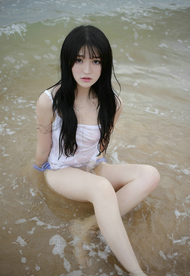 清纯粉嫩性感小美女湿身娇媚销魂挑逗诱惑美臀写真