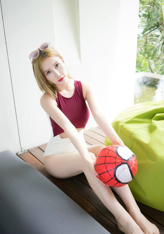 清新户外气质美女于姬Una靓丽写真