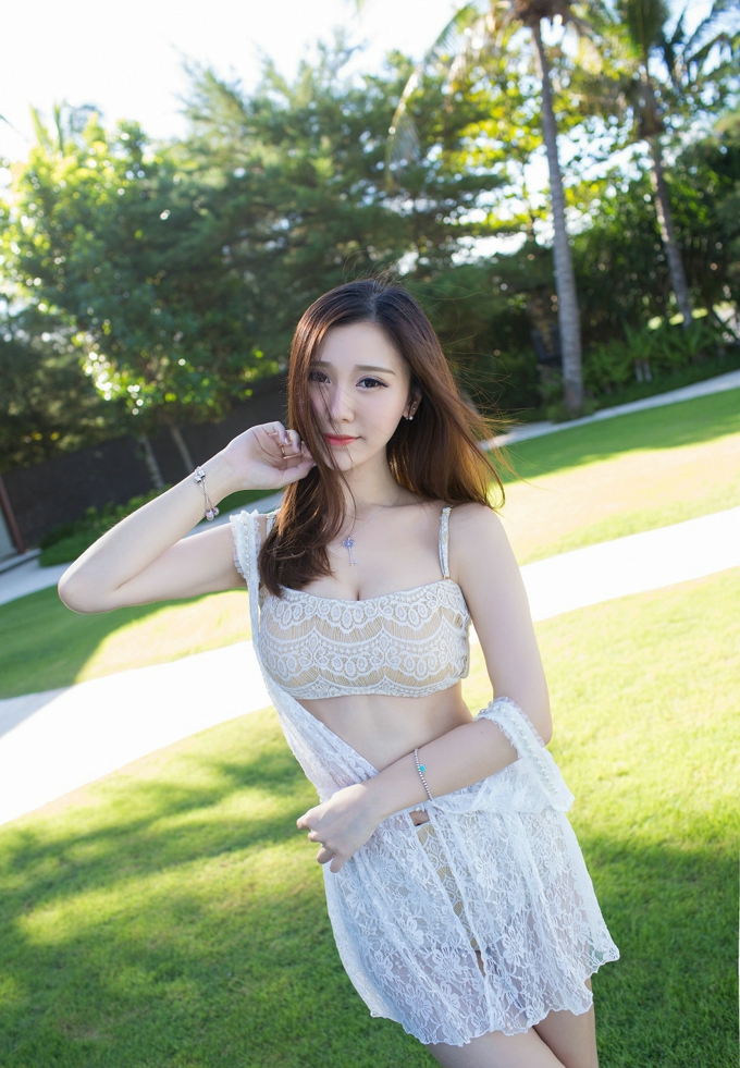 淼淼萌萌哒豪乳诱惑迷人写真