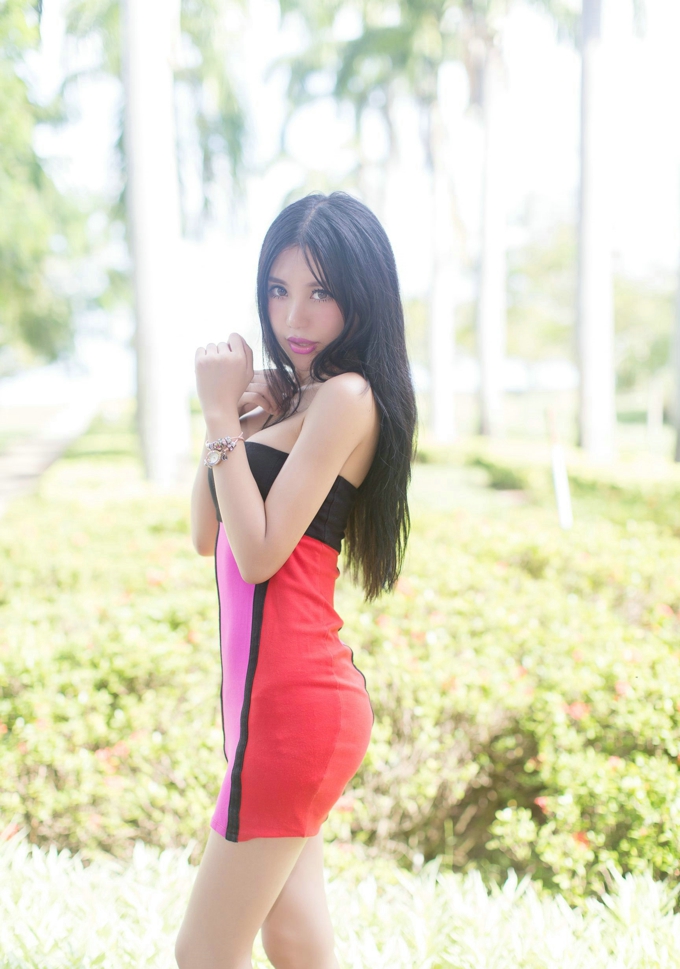 绮里嘉ula性感迷人靓丽风情美乳写真