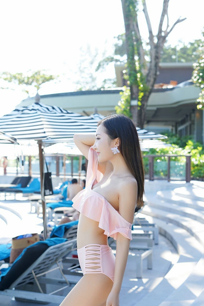 吊带蕾丝连衣裙Yumi-尤美诱惑迷人性感清爽靓丽风情写真