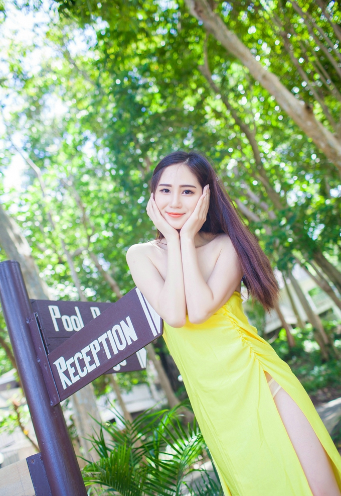 妩媚女神SISY思性感诱惑豪乳翘臀写真