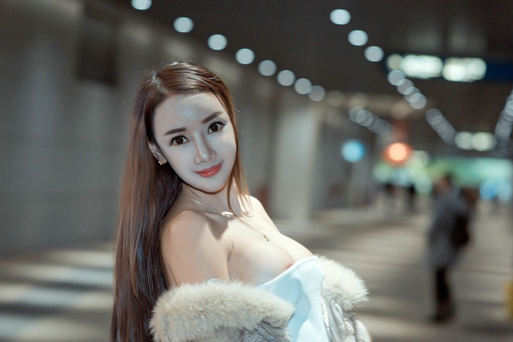 皮草美女婕西儿jessie诱惑迷人妖娆妩媚火辣眼神气质写真