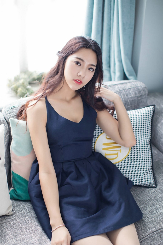迷人气质嫣儿露背连衣裙诱惑勾魂妖娆居家私房写真