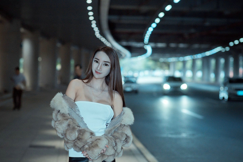 皮草美女婕西儿jessie诱惑迷人妖娆妩媚火辣眼神气质写真