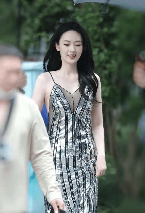 众星云集！龚俊孙怡娜扎周冬雨等活动造型曝光