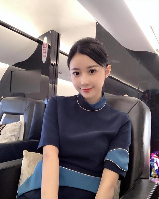 潘玮柏顶级商圈被偶遇 传定居南京女儿已2岁