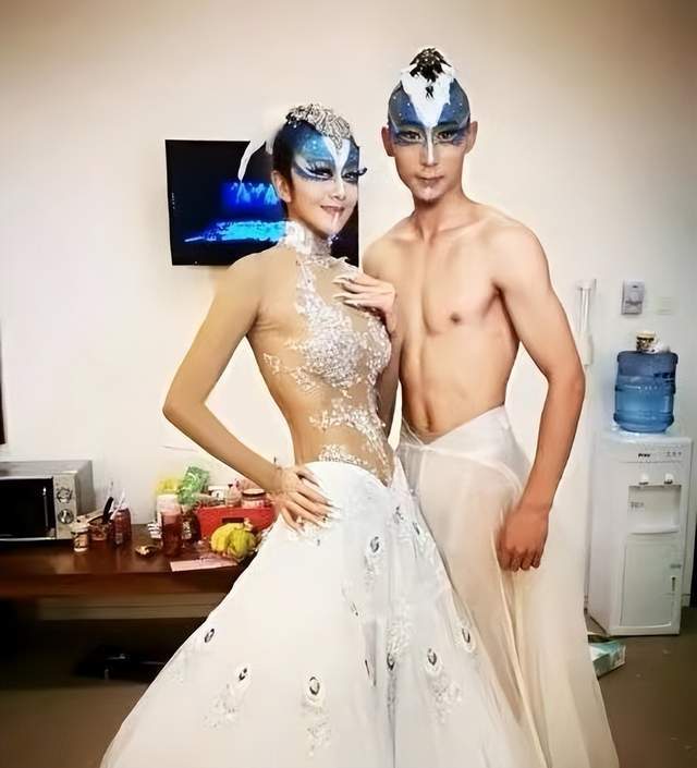 一级演员王迪因抑郁症去世 曾登春晚与杨丽萍合作