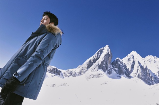 陈坤最新雪景大片曝光 奔赴山野感受户外自由自在