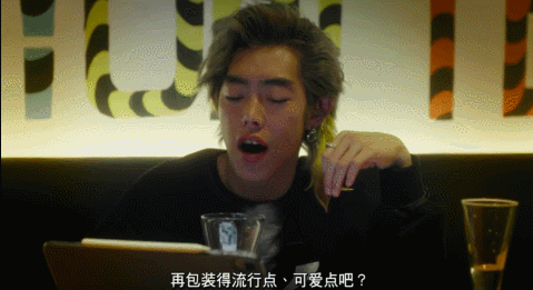她靠脱一夜成名 可还是被毁了……
