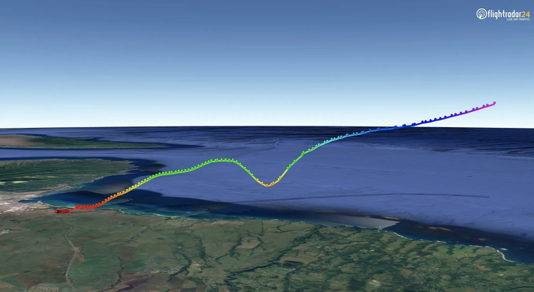1722航班起飞后掉高事件飞行轨迹示意(Flightradar24)