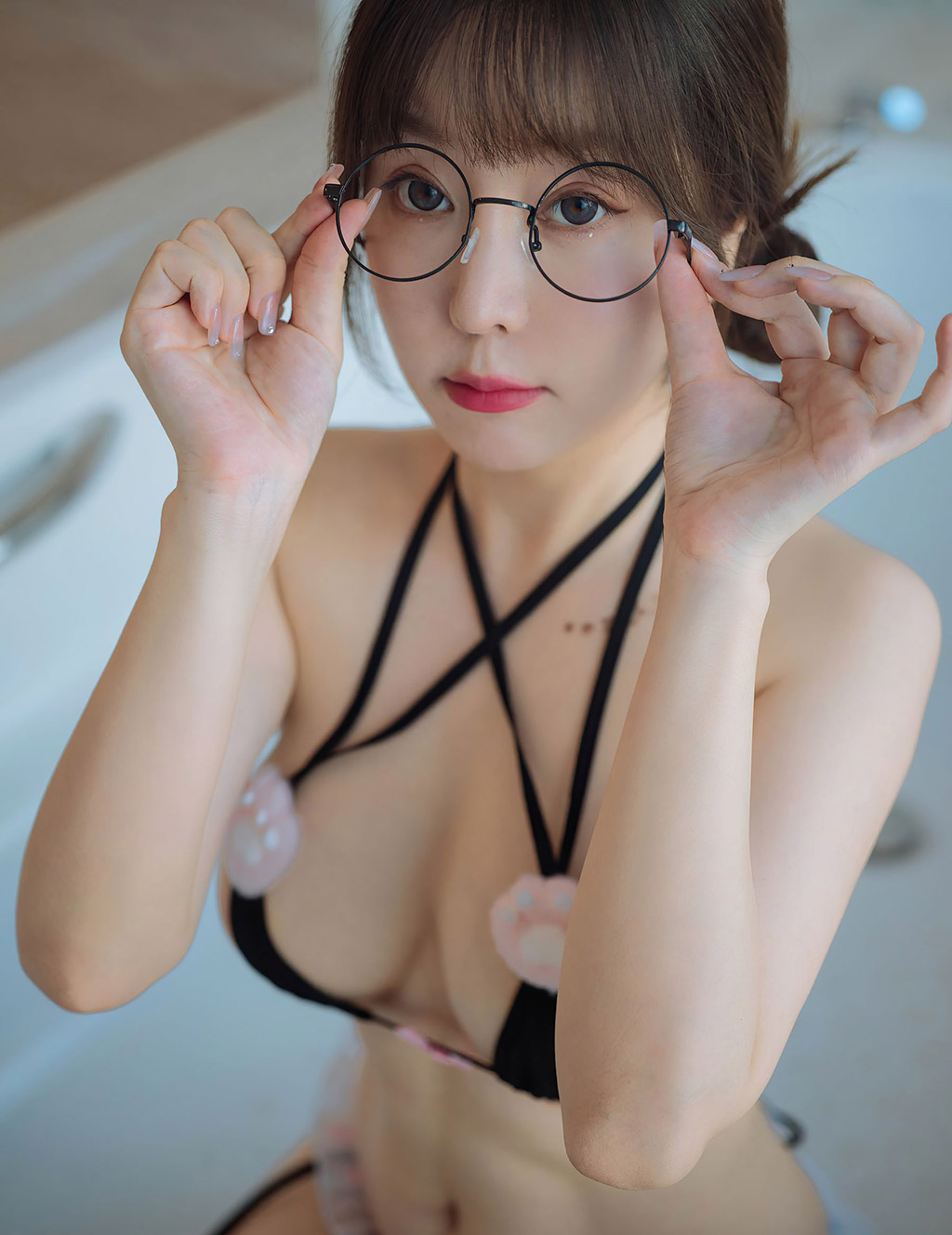 王雨纯熟女气息十足撩人心扉