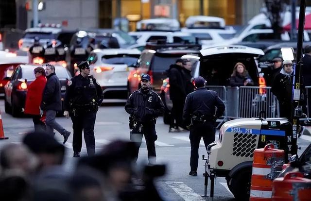 特朗普支持率火爆反弹 高达57% 其他人加起来都不如他一半支持率