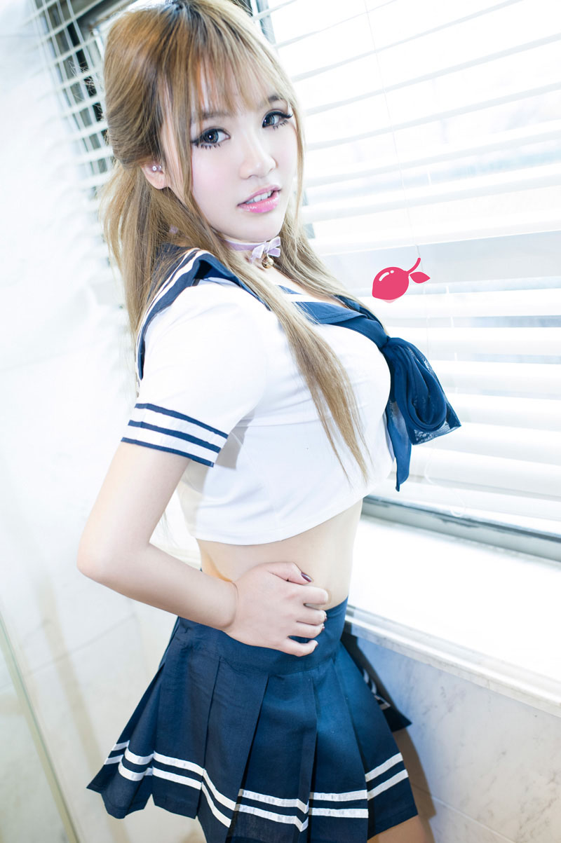 翘臀美胸少女陈柳溪薄纱美图