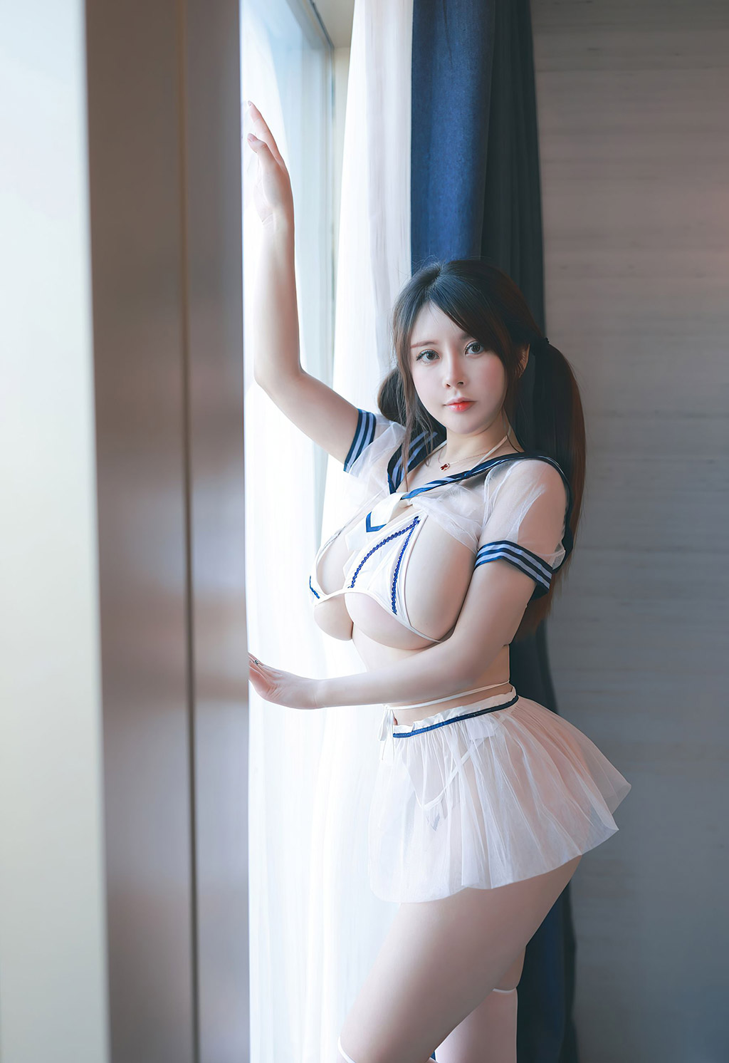 奶油妹妹海军三点式内衣下童颜巨乳