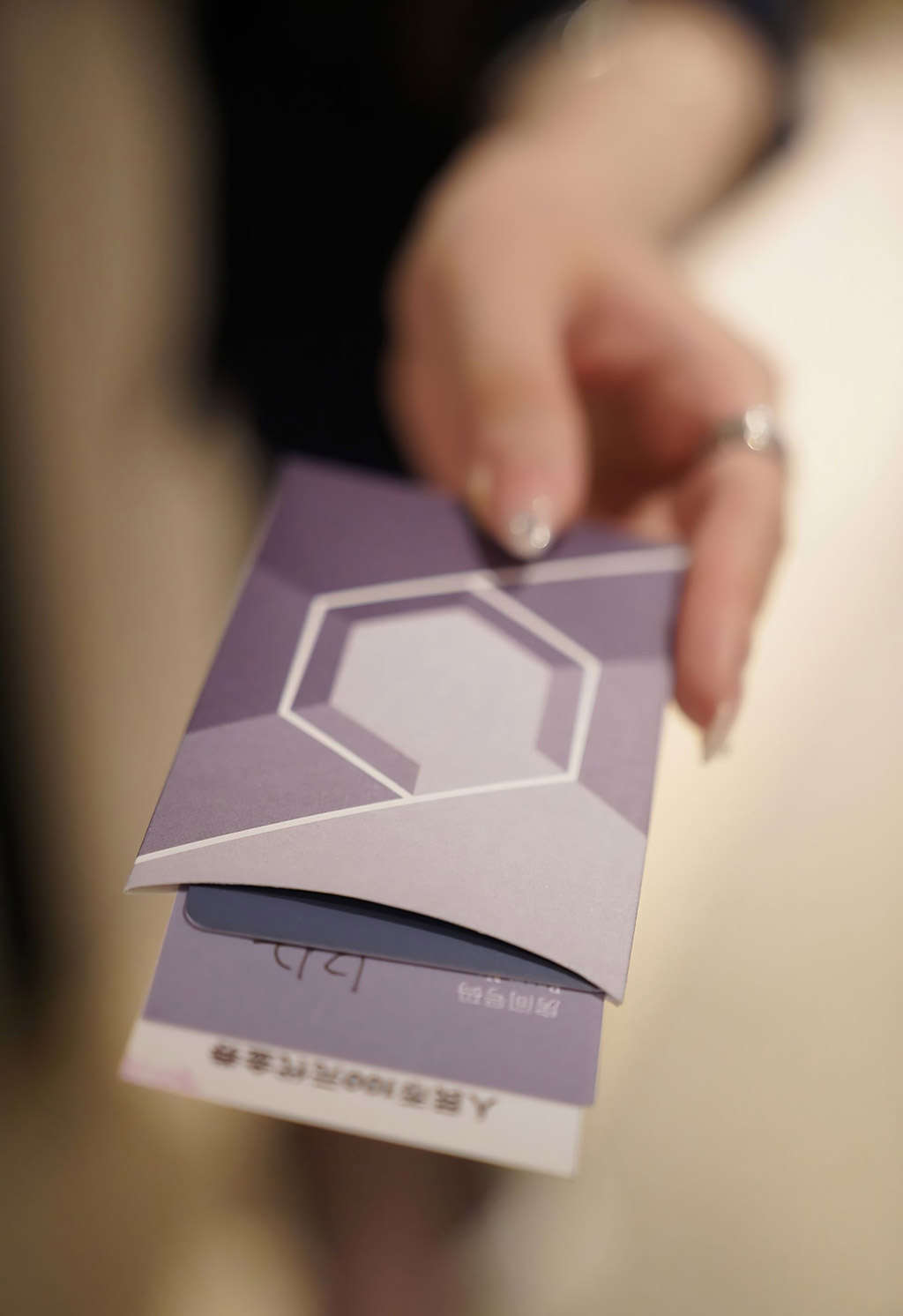 玉兔miki职场OL娇媚多姿的婀娜身姿媚态诱人