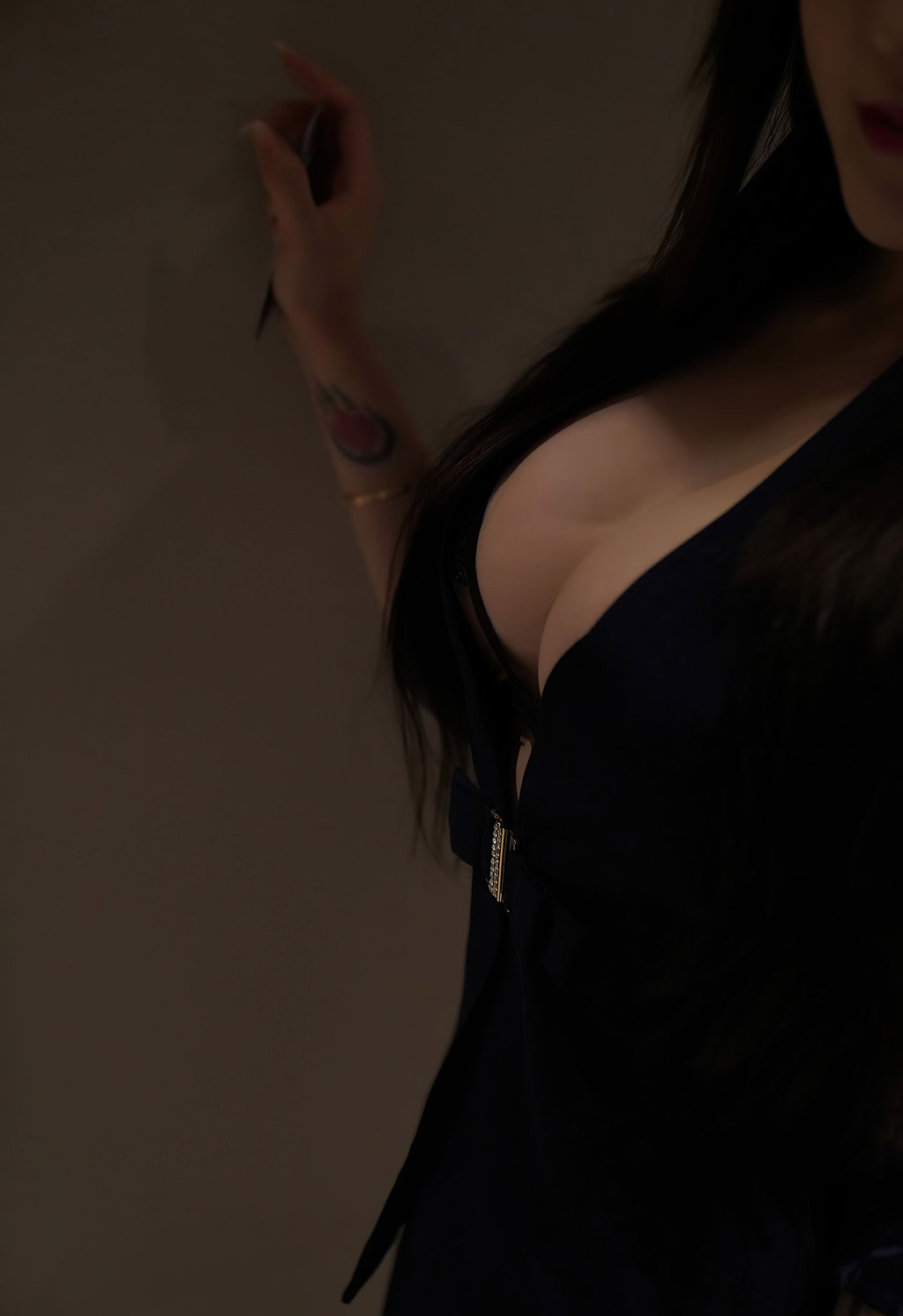 玉兔miki职场OL娇媚多姿的婀娜身姿媚态诱人
