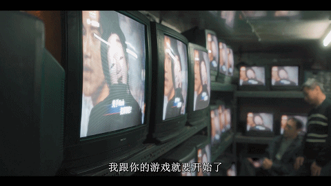 她离开内娱后 尺度一次比一次大……