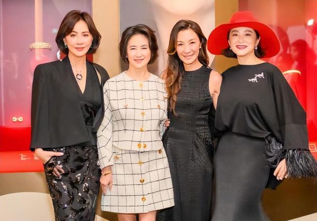 刘嘉玲林青霞杨紫琼同框 贵气十足造型大方
