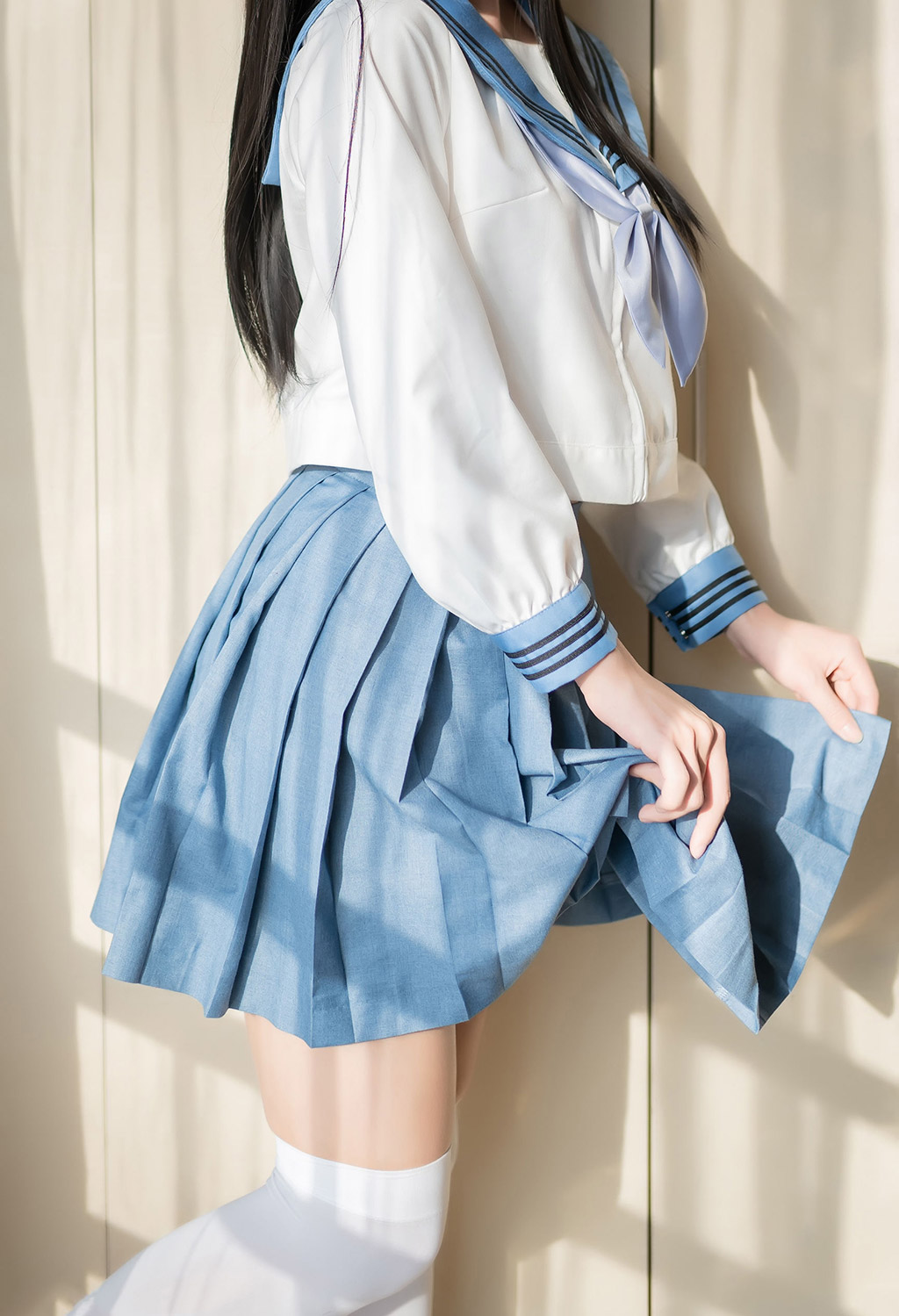 学生制服少女写真套图白丝诱人