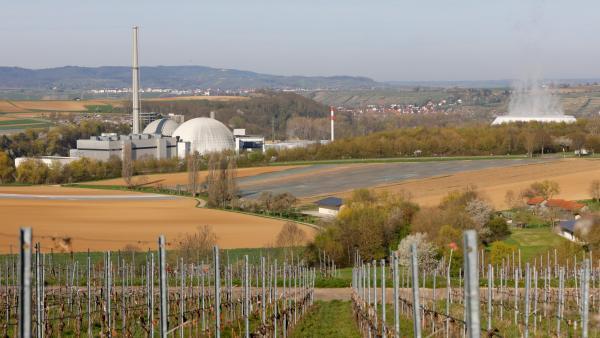 德将关闭最后三座核电站，民调显示德国过半民众反对淘汰核电的决定