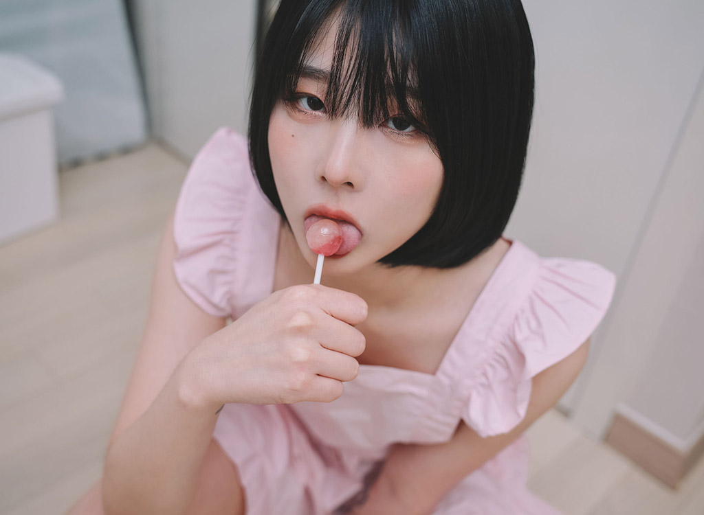 Jangjoo性感厨娘镂空围裙血脉喷张