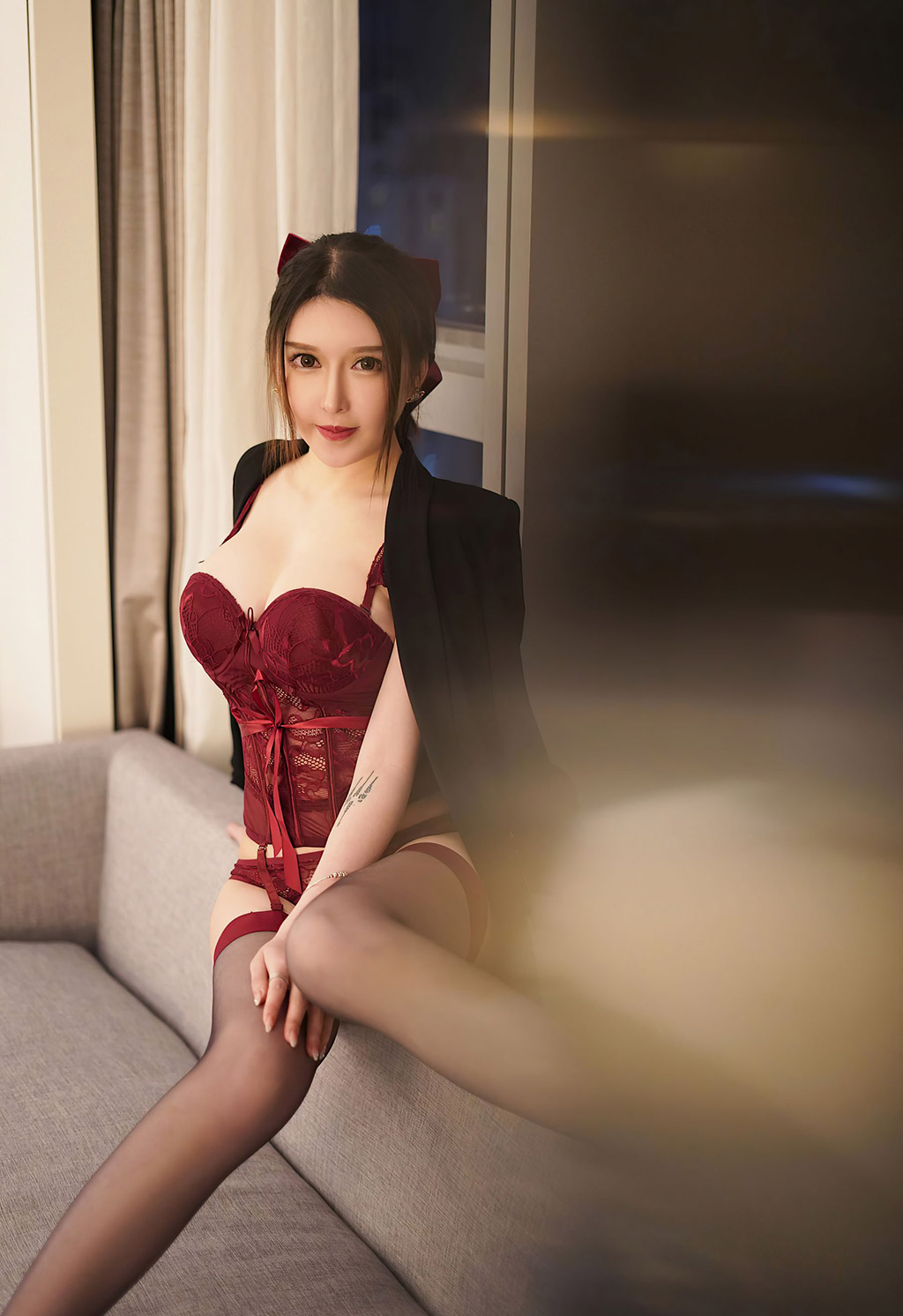 玉兔miki红色情趣内衣身姿媚态诱人