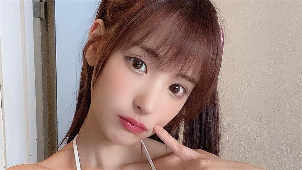 AV大胃王桃乃木香奈「S曲线辣照」香爆 网友求饶：到底食物到哪去了？