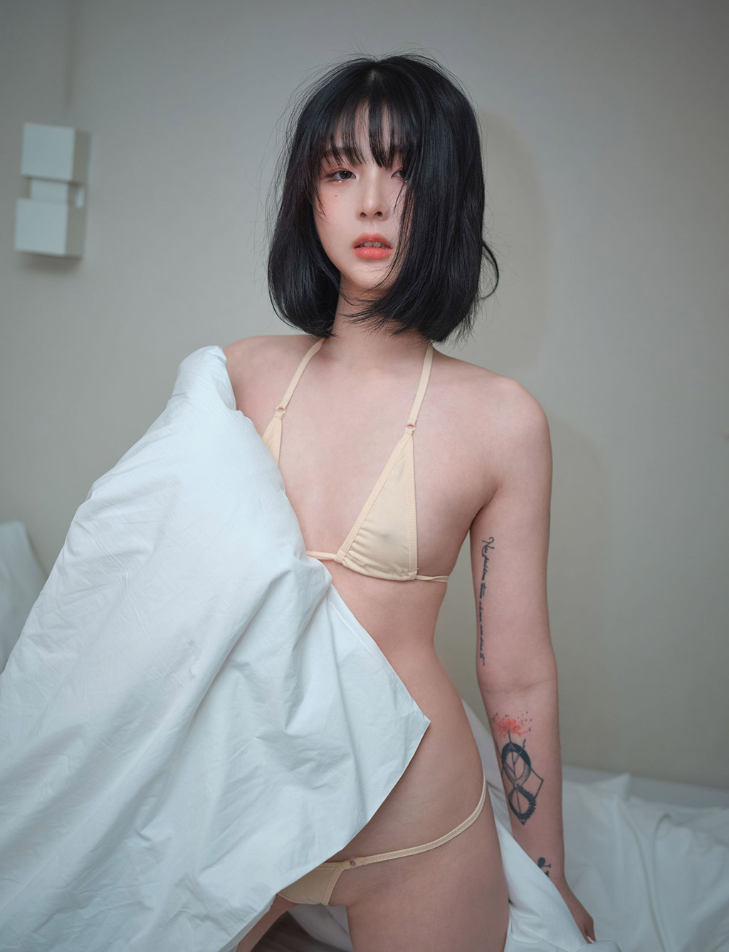 Isabella居家死库水情趣内衣诱惑