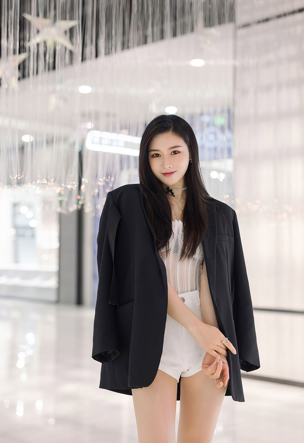 气质美女Vanessa丝袜美腿肌肤如玉
