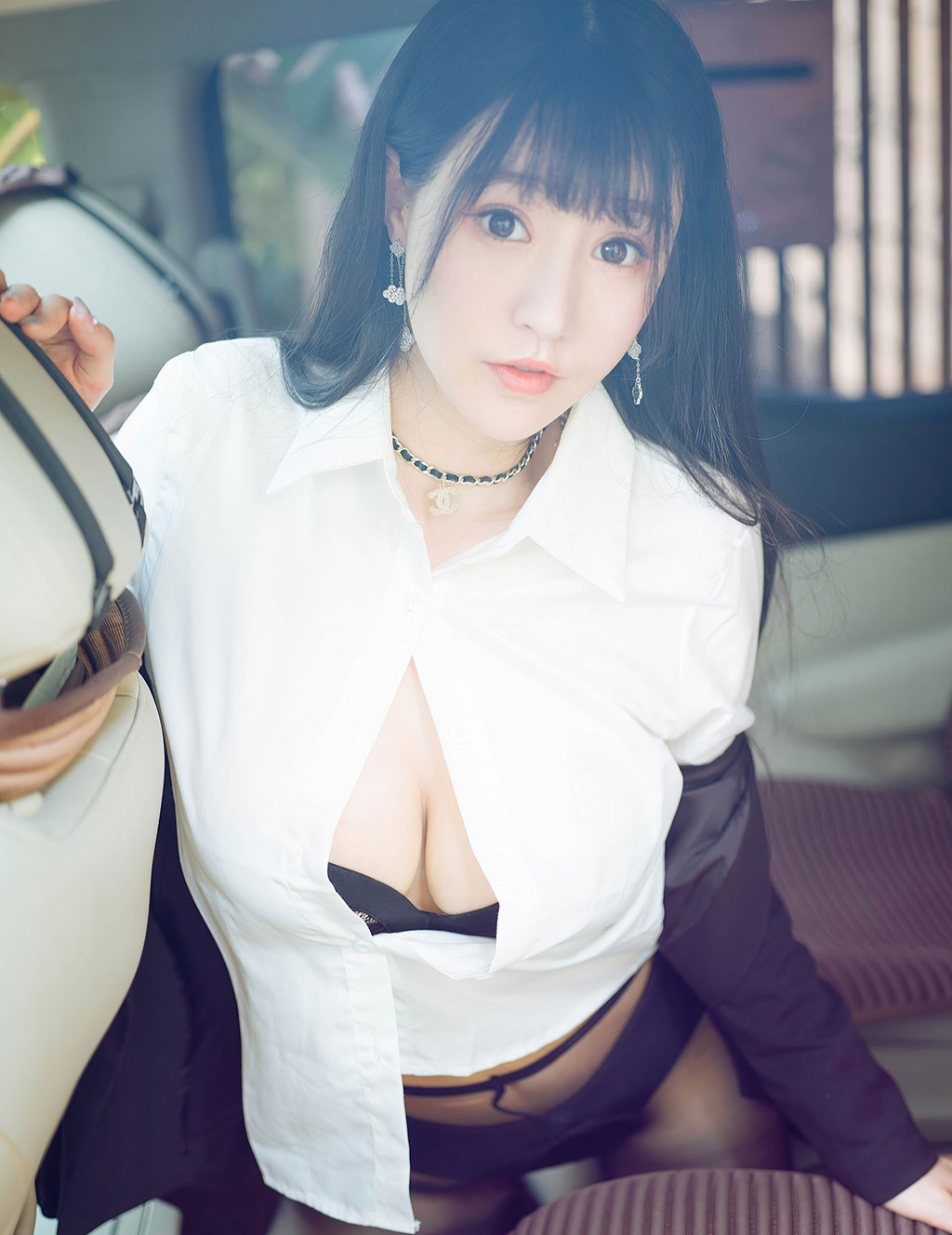 朱可儿Flowe老司机朱可儿的车拍主题
