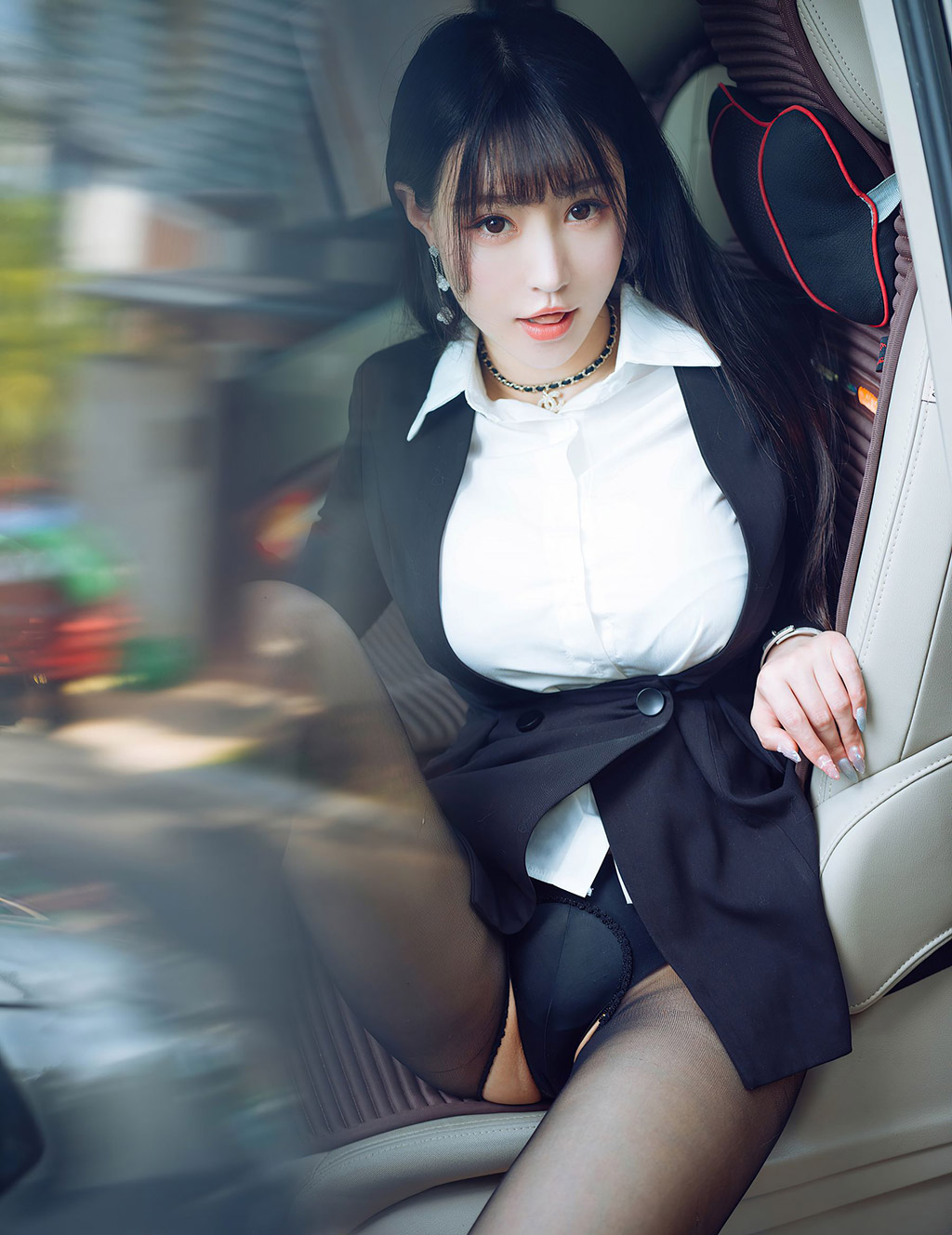 朱可儿Flowe老司机朱可儿的车拍主题