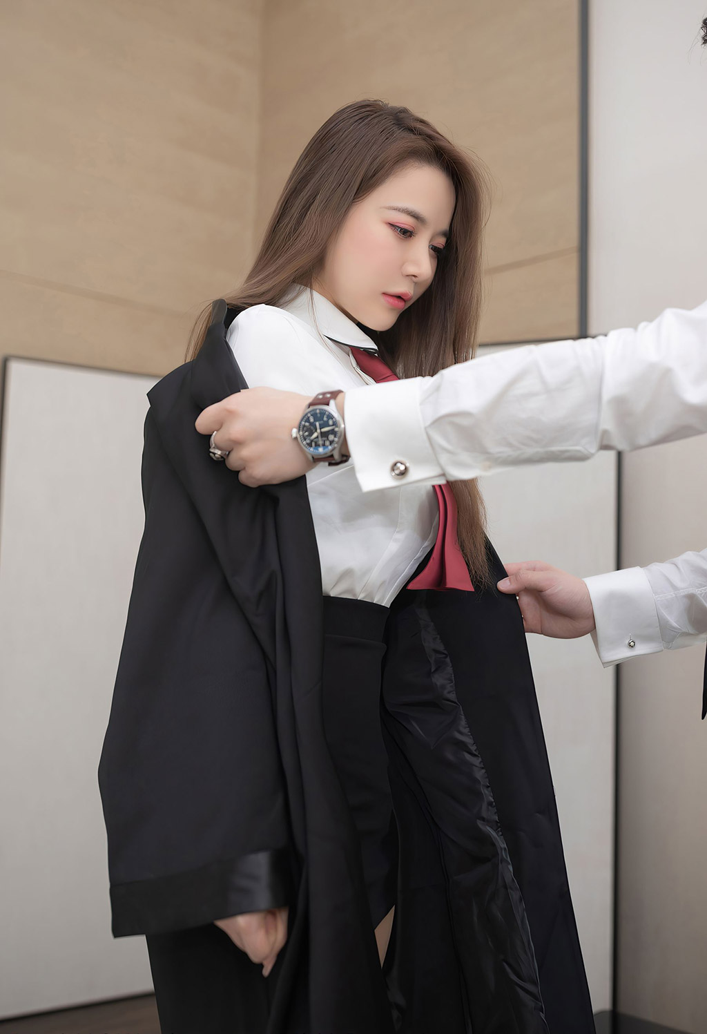 鱼子酱Fish实习律师即将转正贿赂老板