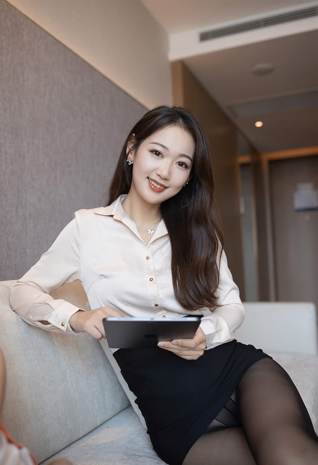 性感投资顾问唐安琪熟练的让人心疼