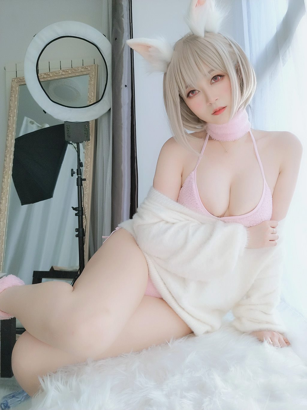 性感少女白银81白色毛衣加粉色内衣性感私房写真集