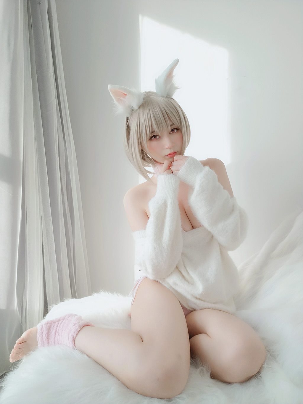 性感少女白银81白色毛衣加粉色内衣性感私房写真集