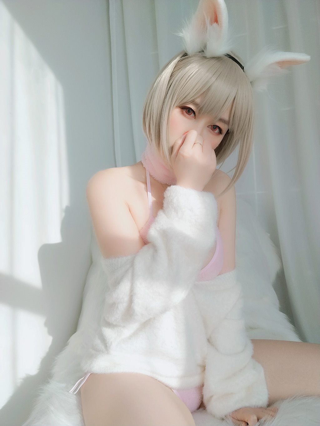 性感少女白银81白色毛衣加粉色内衣性感私房写真集