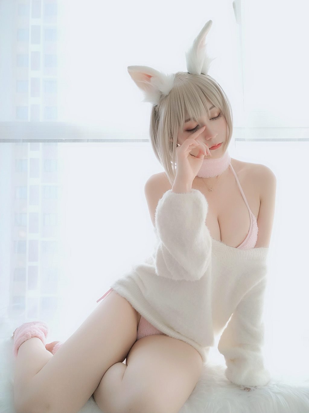 性感少女白银81白色毛衣加粉色内衣性感私房写真集