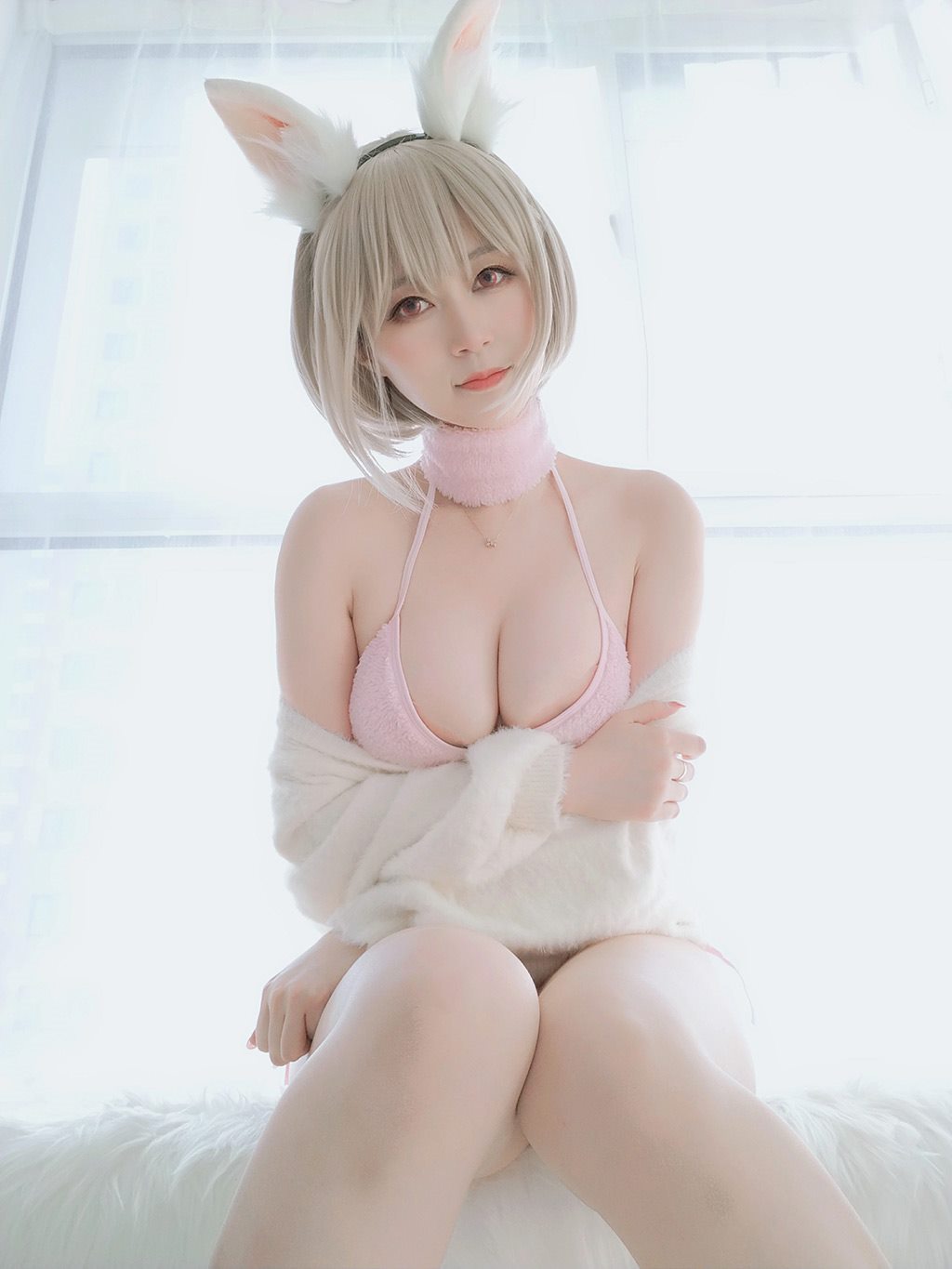 性感少女白银81白色毛衣加粉色内衣性感私房写真集