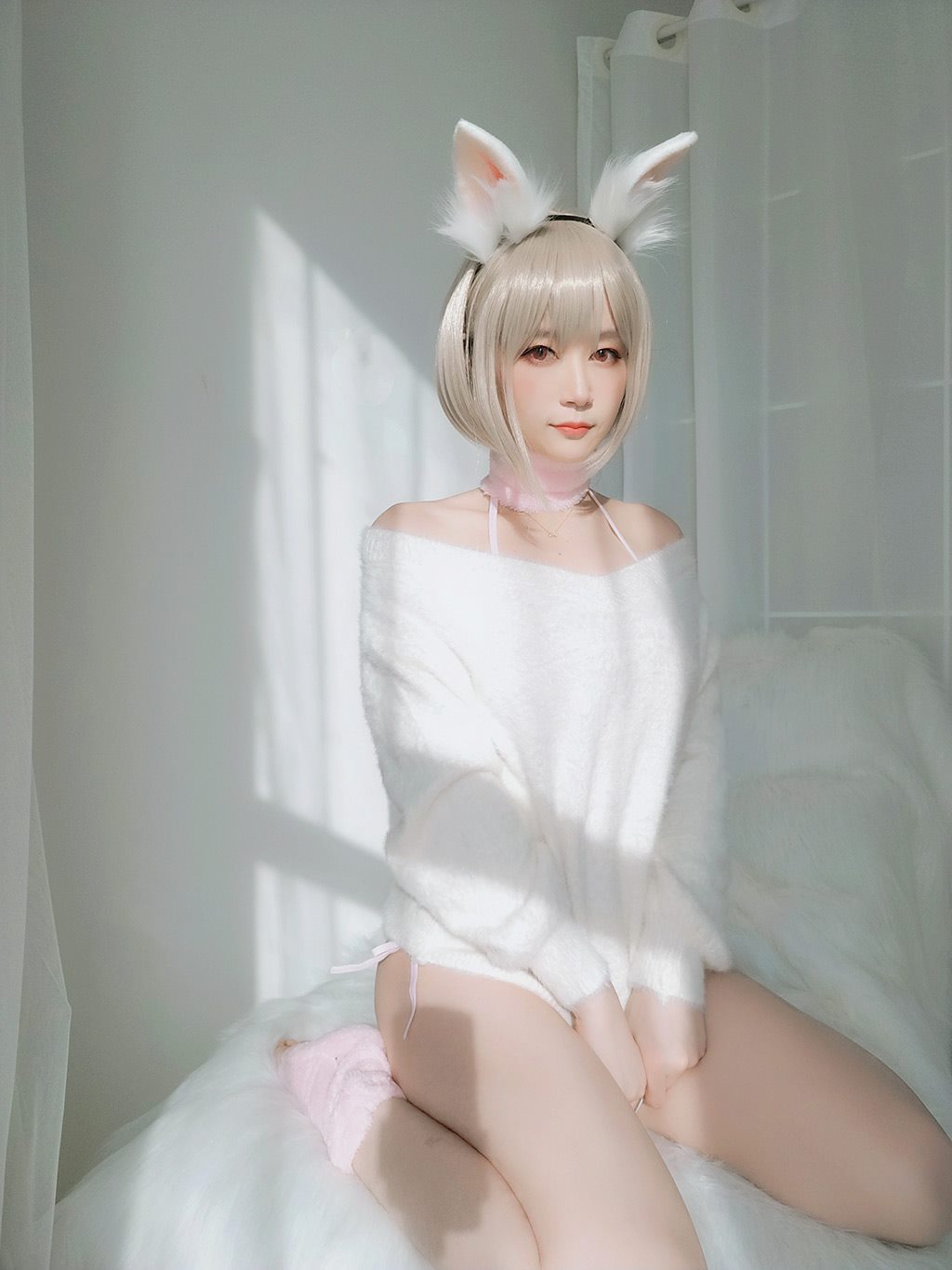 性感少女白银81白色毛衣加粉色内衣性感私房写真集