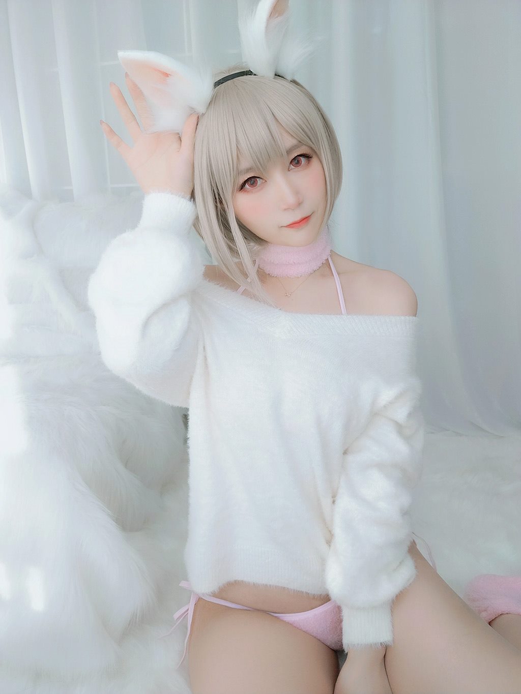 性感少女白银81白色毛衣加粉色内衣性感私房写真集