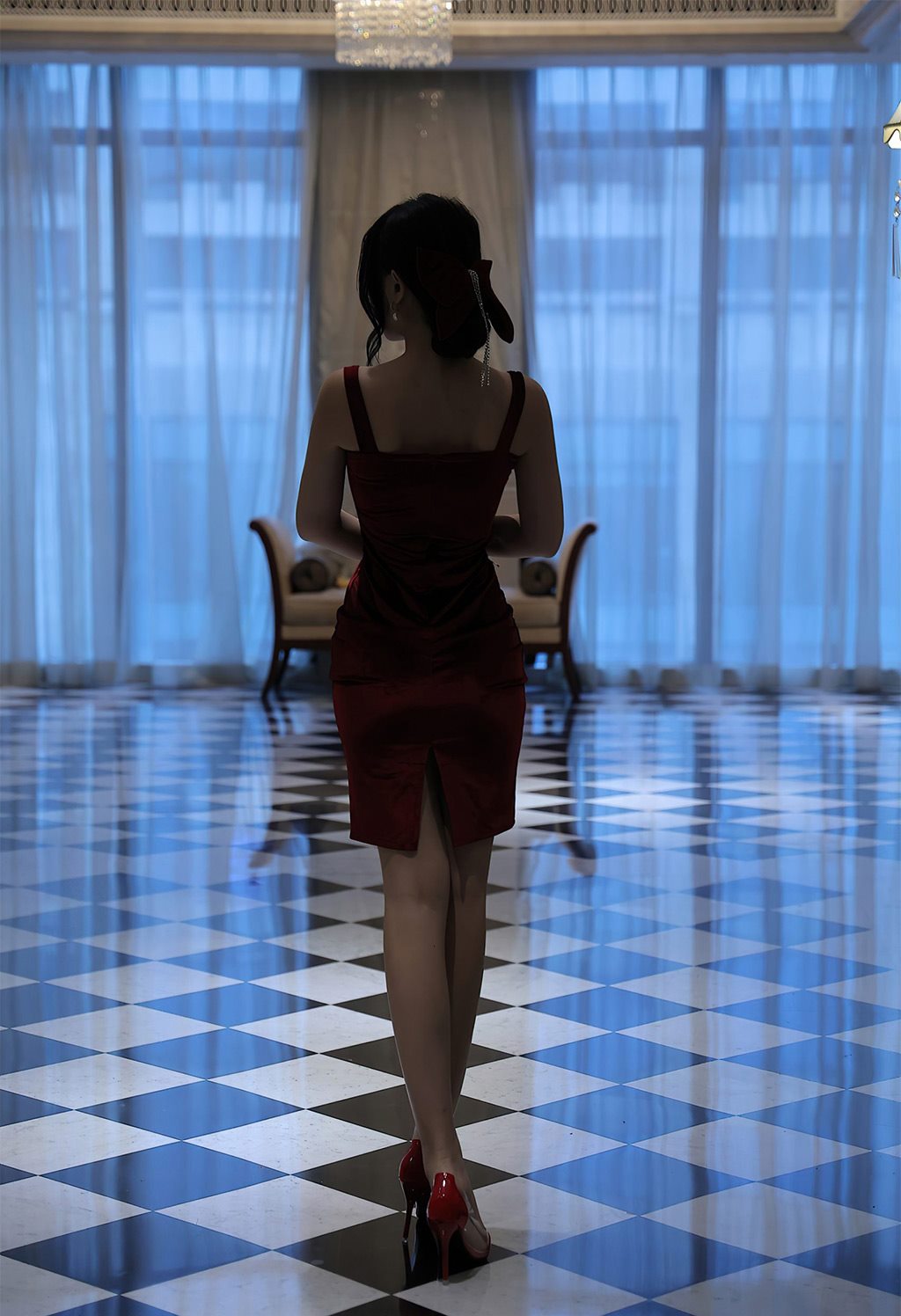 丰乳性感美七Mia红色内衣肉色丝袜