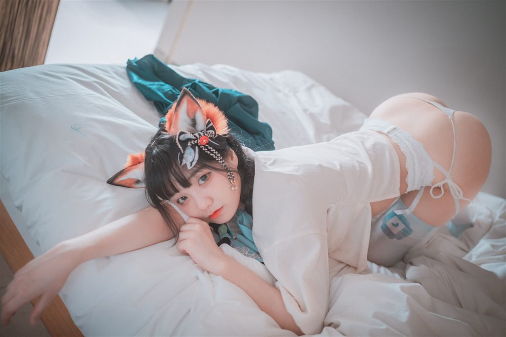 [DJAWA] Jenny - Kitsune in Hanfu 写真套图