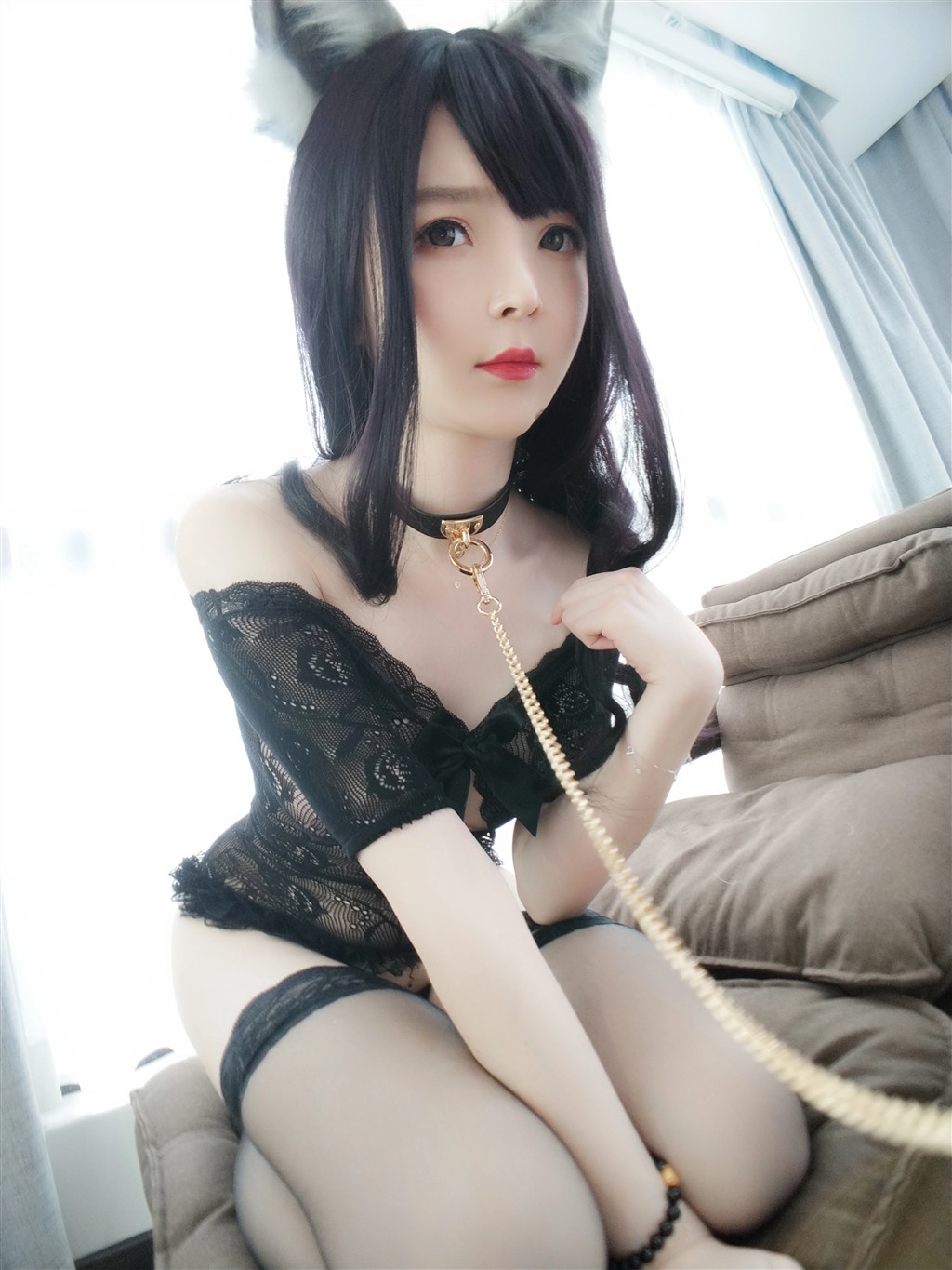 黑狐姐姐一小央泽黑色透视情趣内衣加黑丝美腿性感私房写真集