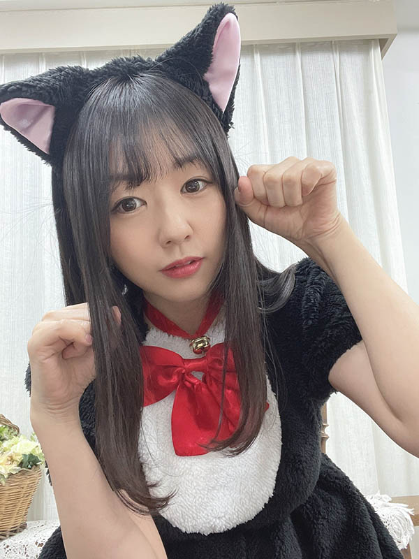 惊!D罩杯资深女神“蕾/汁波蜜”出道16年划下休止符!闪电宣布4月正式引退!