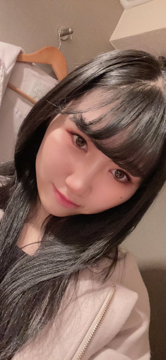 纤瘦巨乳！F罩杯奇迹美少女“夏巳友梨佳”AV出道！只为找回记忆中的刺激快感！