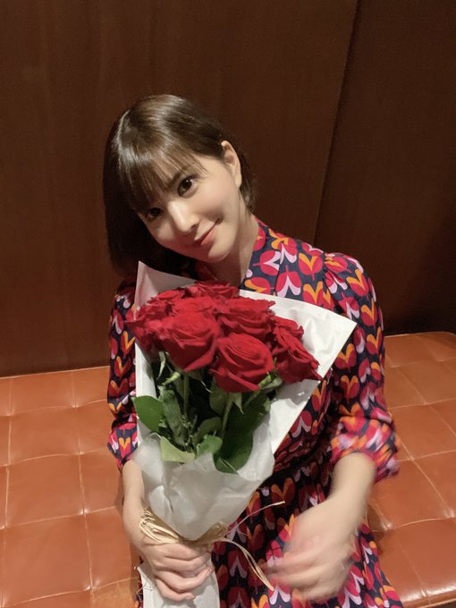 全力以赴!J罩杯灵长类最强神乳“有栖花绯”发愿将更认真投入拍摄&改名再出发!