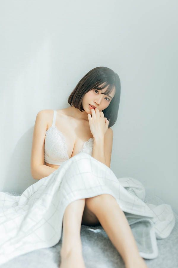 42万追踪！F罩杯短发巨乳“二阶堂梦”宣布移籍事务所并转生改名！